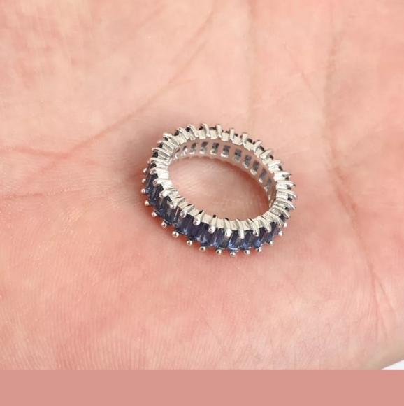 Sapphire baguettes sterling silver eternity band - Picture 4 of 4